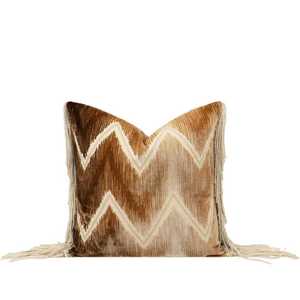 Housse de coussin décorative TiffHome Chic à motifs, avec franges, couleur marron ombré, pour canapé, chambre à coucher, salon - Product Image 1