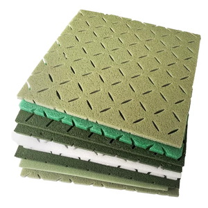 Les coussinets absorbant les chocs de terrain de <span class=keywords><strong>football</strong></span> XPE pour l'herbe de <span class=keywords><strong>football</strong></span> et les terrains de sport sont utilisés pour la couche élastique de <span class=keywords><strong>gazon</strong></span> <span class=keywords><strong>synthétique</strong></span> - Product Image 4
