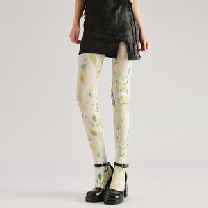 2025 शरद ऋतु की नई उच्च गुणवत्ता वाली महिलाओं को तंग मखमली सामग्री के माध्यम से देखती है - Product Image 3