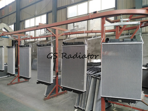 Radiador de Aluminio para Automóvil Fabricado en Fábrica A634500 0102KE, Radiador de Automóvil A634500 0102KE, Tanque de Agua Pa66 Gf30 para Autobús Benz - Product Image 6