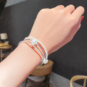 Pulsera de perlas multicapa coreana para <span class=keywords><strong>mujer</strong></span> y niñ<span class=keywords><strong>a</strong></span>, brazalete de diamantes cruzados, gran oferta, <span class=keywords><strong>2022</strong></span> - Product Image 5