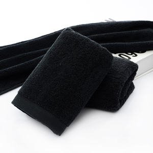 <span class=keywords><strong>Toallas</strong></span> <span class=keywords><strong>de</strong></span> <span class=keywords><strong>mano</strong></span> <span class=keywords><strong>negras</strong></span> seguras resistentes al lejía para salón Spa Toalla <span class=keywords><strong>de</strong></span> salón <span class=keywords><strong>de</strong></span> algodón negro bordada - Product Image 1