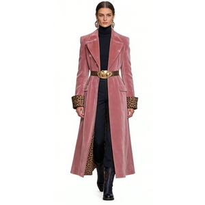 Manteau long en velours pour femme - Imprimé léopard et style rétro - Vêtements pour femme - Mode - Product Image 4