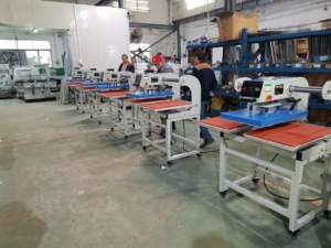 เครื่องรีดร้อนแบบนิวเมติกเคลื่อนที่ได้ แผ่นทำความร้อนสองสถานี อัตโนมัติเต็มรูปแบบ ผลิตในจีน - Product Image 6