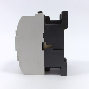 Contactor Tipo CI 12 con 4 Contactos Principales, Bobina de 220V, 037H0032, Programable por PLC - Product Image 1