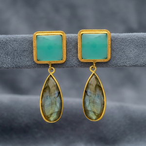 Pendientes Étnicos Chapados en Oro con Piedra Ojo de Tigre, Pendientes de Latón Hechos a Mano para Fiestas y Eventos - Product Image 3