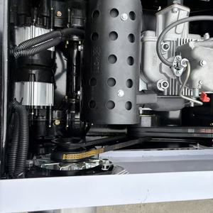 Nouvelle tondeuse à gazon robotisée à moteur diesel pour usage domestique, avec largeur de coupe réglable ; tondeuse à gazon sur chenilles télécommandée. - Product Image 6