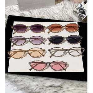 Gafas de Sol de Moda de Lujo 2025 con Logotipo Personalizado, Gafas de Sol Ovaladas de Metal con Pedrería y Protección UV400 para Mujer - Product Image 6