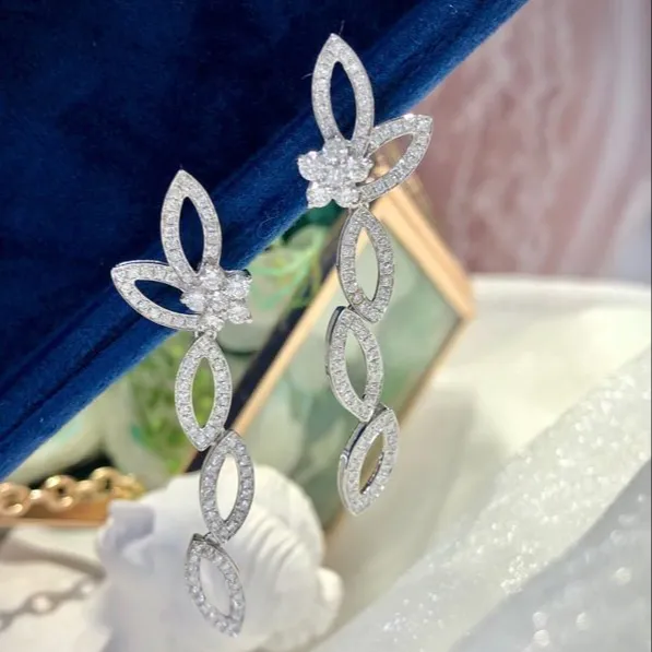 18K Exquisite Design White Diamond Fashion Style 2021 New Earring