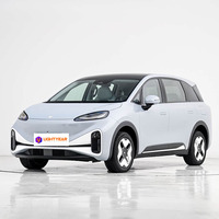 Arcfox Koala S, SUV électrique familial, habitacle sain et fonctionnalités parent-enfant pour les familles internationales, avec conduite à gauche