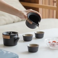 L Newell Coffret cadeau de camping personnalisé Glaçure colorée peinte à la main Vaisselle à thé de voyage Kung Fu Ensemble de tasses à thé en porcelaine de luxe avec théière