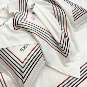 Set di Biancheria da Letto di Lusso Stile Hotel, 100% Lyocell, 4 Pezzi, Elegante Ricamo, Copripiumino Traspirante e Fresco, Set Lenzuola - Product Image 2