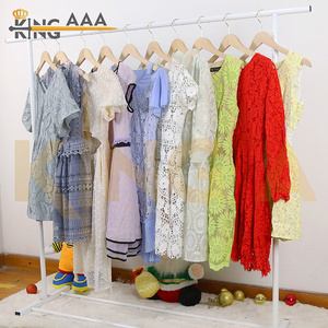 Nuevo vendedor de pacas mixtas, ropa en stock, vestido de mujer de alta calidad, ropa usada en el Reino Unido - Product Image 3