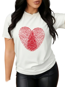 T-shirt casual da donna per San Valentino con stampa di impronte digitali a forma di cuore, manica corta, girocollo, 100% cotone, traspirante e leggera - Product Image 1