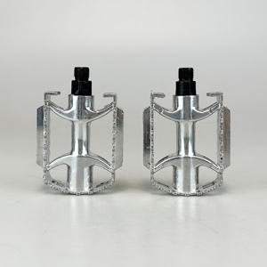 Durable Pedali en Lega MTB bicicleta aleación de aluminio pedales de bicicleta de montaña - Product Image 2