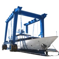 Grue à portique de levage de bateau de yacht Palan marin mobile de 100 à 600 tonnes avec moteur de 25 à 7 tonnes et composants de base de roulement inclus