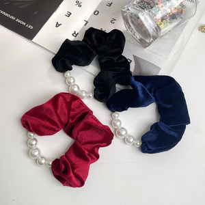 2026 Hot Selling Fashionable Minimalist Pearl Hair <b>Tie</b> Light Luxury Niche Design Women's Daily Hair <b>Ties</b> Wholesale Headwear - Product Image 3