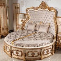 Ensemble de meubles de chambre à coucher classiques de luxe pour villa, design moderne, en bois massif sculpté, avec lit rond et rembourrage