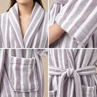Peignoir personnalisé avec logo, col kimono, en polaire, violet clair, confortable, super doux, pour un usage quotidien et les voyages, taille unique