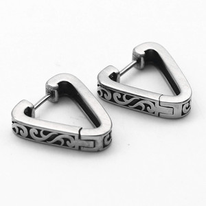 Boucles d'oreilles créoles Yunnique en acier titane, forme géométrique, motif rétro, style japonais et coréen, mode, Guangzhou, numéro de pièce - Product Image 5