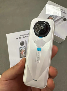 Insta360 X5 Combo : Perche à selfie invisible, effet sans visibilité de la perche, haute qualité, léger, étanche, vidéo 8K 360°, FlowState - Product Image 4