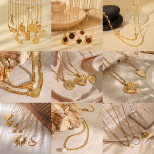 Collar con colgante de acero inoxidable chapado en oro de 18 quilates, cadena de eslabones de diseño geométrico de perlas, luz de lujo para mujer, <span class=keywords><strong>Vida</strong></span> Diaria versátil - Product Image 5