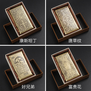 Lussuosa Scatola Portasigarette Retrò in Metallo, Portatabacco in Bronzo con Incisioni in Rame, Regalo per Fumatori Uomo e Donna con Confezione - Product Image 6