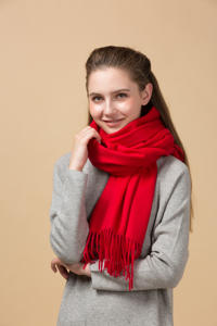 ผ้าคลุมไหลแคชเมียร์แท้ 100% ขนาดใหญ่พิเศษ 70*200 ซม. สีพื้น ทออย่างประณีต สำหรับผู้หญิง ขายส่งระดับพรีเมียม รับสั่งทำตามแบบ - Product Image 4