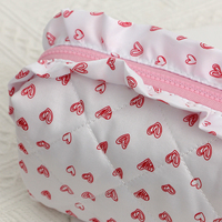 Sac de rangement cosmétique matelassé tendance pour filles avec imprimé cœur, léger, pour femmes, avec volants, pour le voyage