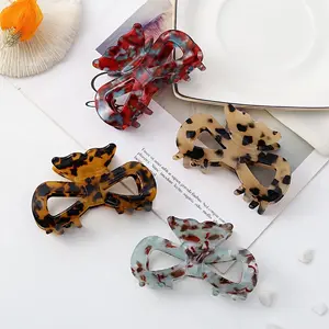 Factory Wholesale 9CM Cellulose Acetate Hair Claws Large Hollow Hair Clips Clamps Middle Claw Clip Butterfly for Women
