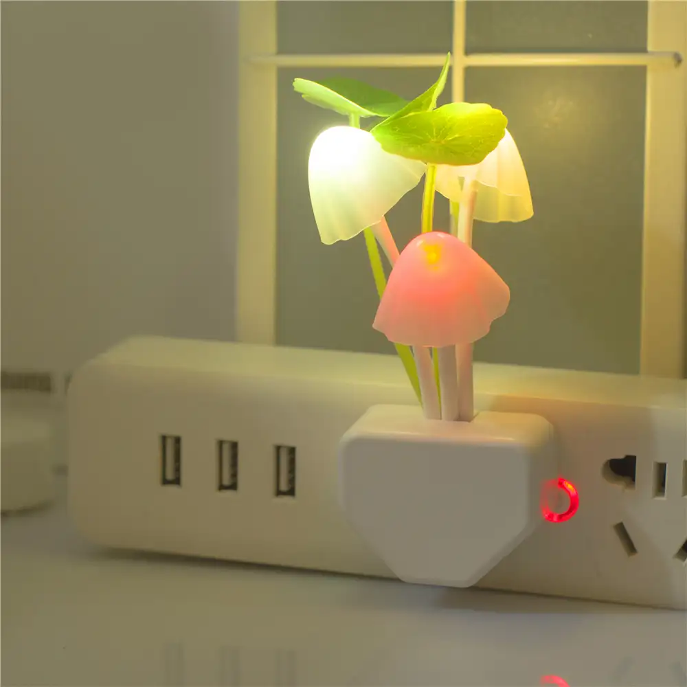 Lampu Malam Kecil Plug-In Kreatif LED dengan Sakelar Diaktifkan Lampu
