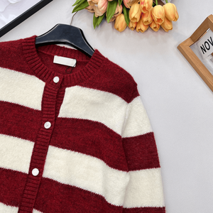 Cárdigan de punto a rayas rojas y blancas de manga larga para mujer, cuello redondo, con botones, suave, informal, cálido, versátil, para uso diario, ropa de abrigo de moda miu - Product Image 2