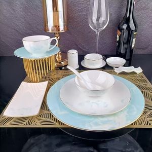 Service de table en porcelaine fine gris-bleu avec incrustation de marbre et bordure dorée, idéal pour hôtels de luxe, banquets et clubs privés, personnalisable avec logo. - Product Image 6