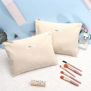Bolsa de Cosméticos de Tela de Pana con Cierre, Diseño Nuevo, Logotipo Personalizado Impreso, Bolsa de Maquillaje de Viaje de Terciopelo y Franela - Product Image 1