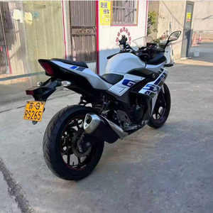 <span class=keywords><strong>Suzuki</strong></span> GSX250R. Motore Bicilindrico Parallelo Raffreddato ad Acqua, Iniezione Elettronica, Cilindrata 250cc, Stabile e Affidabile, Ben Mantenuto - Product Image 5