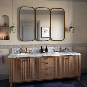 Meuble de salle de bain sur mesure en marbre blanc avec vasque, plan de toilette en pierre naturelle et meuble en bois de chêne - Product Image 2