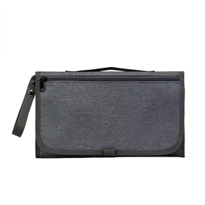 Tapis à langer multifonctionnel portable avec logo personnalisé, en polyester imperméable, avec poche - Product Image 4