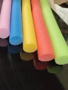 Protector de Tubo de Espuma Redonda <span class=keywords><strong>EPE</strong></span> de Material Nuevo y Colorido para Embalaje de Tamaño Personalizado - Product Image 2