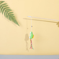 Jouet pour chat en peluche en forme d'animal mignon avec poteau en bois, série de jouets pour chat avec gland et herbe à chat intégrée