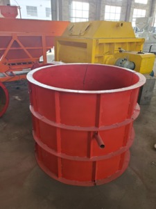 Macchina per Stampaggio Tubi in Calcestruzzo Verticale SUOTENG, Potenza 16.5KW per la Produzione di Tubi di Drenaggio - Product Image 2