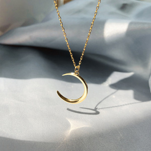 Moon Necklace For Women Zinc Alloy Crescent Pendant Clavicle Chain Gift Fashion Jewelry - Product Image 4