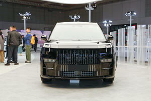 Kaufen Sie Zeekr 009 Large Space Adult Electric MPV Auto 5-türig 6-Sitz 702KM Long Range New China Elektro fahrzeug in Pakistan - Product Image 2