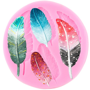 Feather Fondant Silicone Mold Round Pink Cake Decoration DIY Chocolate Leaf Mold 10.6x10.7x0.9cm - Product Image 3
