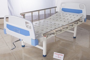 Cama <span class=keywords><strong>de</strong></span> Hospital Manual <span class=keywords><strong>de</strong></span> Dos Manivelas <span class=keywords><strong>de</strong></span> Bajo Precio y Alta Relación Calidad-Precio para Pacientes - Product Image 3