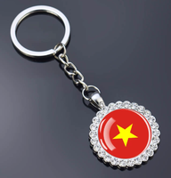 Llavero con la Bandera de Rusia con un Diseño de Flor Adornada con Pedrería, Adecuado como Colgante para Bolsos, Accesorio de Cristal