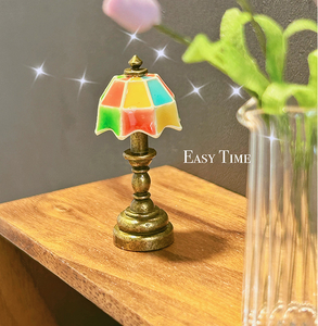 1/6 1/12 bebek evi simülasyon minyatür Mini amerikan cam lamba Mini renkli Retro masa lambası modeli dekor - Product Image 2