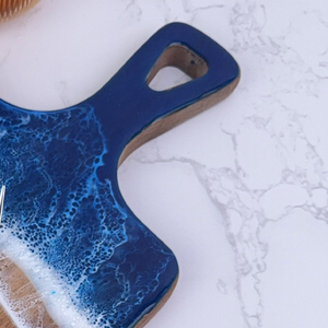 YINHAO Op maat gemaakte logo's, hoogwaardige populaire blauwe oceaan golf acacia houten epoxyhars snijplanken, hars snijplank - Product Image 4