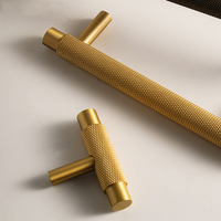 Gagang Kabinet T-bar Mewah DOOROOM Laris Manis, Kuningan Emas, Model Knurled untuk Furnitur