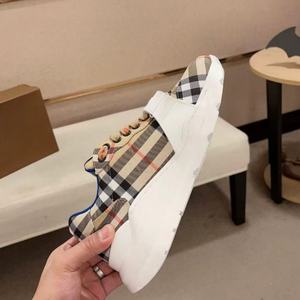 Chaussures de course tendance de luxe originales 2026 pour hommes et femmes, avec empeigne en maille, fermeture à lacets, amorti de haute qualité - Product Image 6