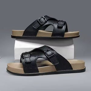Sandales et claquettes pour hommes grande taille, tendance, pour l'extérieur et la plage, chaussures décontractées antidérapantes à bout rond et semelle plate, style marche - Product Image 1